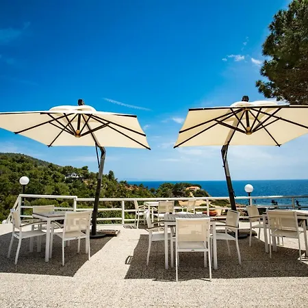 Ξενοδοχείο με διαμερίσματα Reale