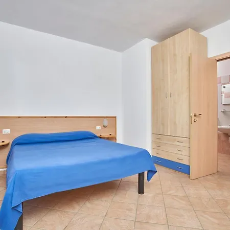 Ξενοδοχείο με διαμερίσματα Reale Porto Azzurro