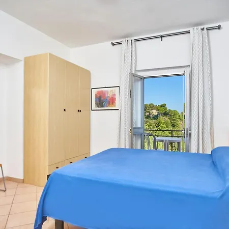 Reale Ξενοδοχείο με διαμερίσματα 4*